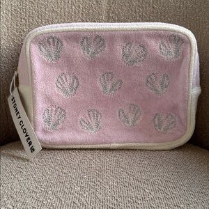 Large Stoney clover seashell pouch